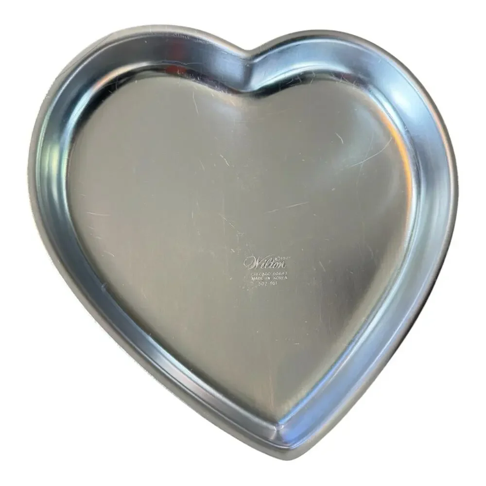 Vintage Wilton Heart Cake Pans Lot of 2 1971 Sugar Plum Party Pans One Insert